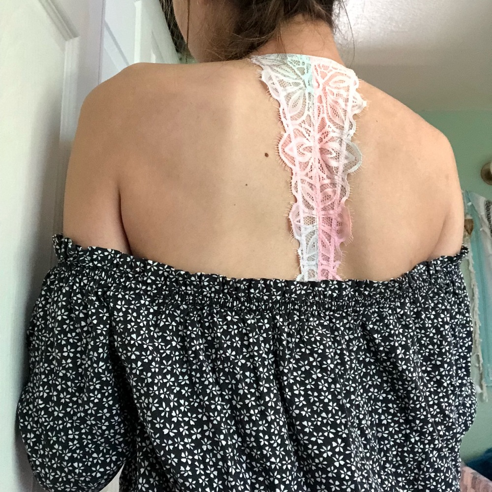 PINK VS LACE BRALETTE